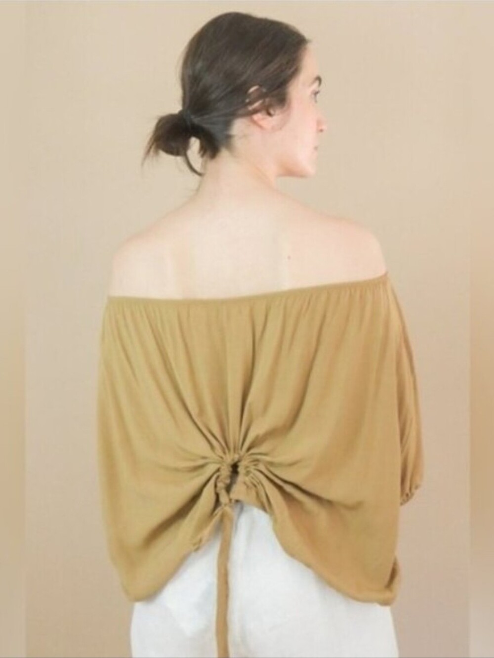 Rita Row Olive Beata Off-the-Shoulder Top Size Medium